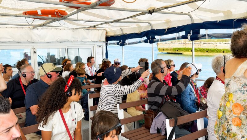 Passengers aboard L’Archimède during the guided tour.